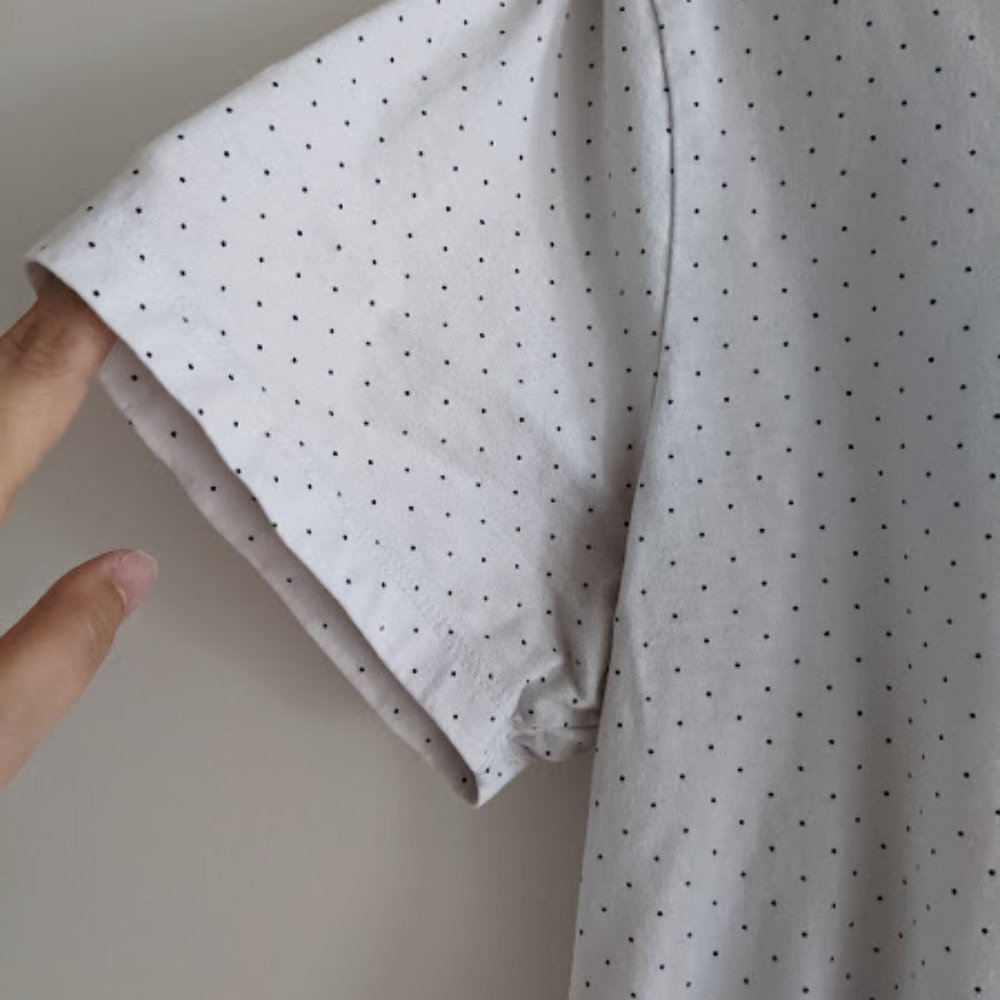 Old Navy White and Black Polka Dot T-Shirt Size M - Picture 4 of 6